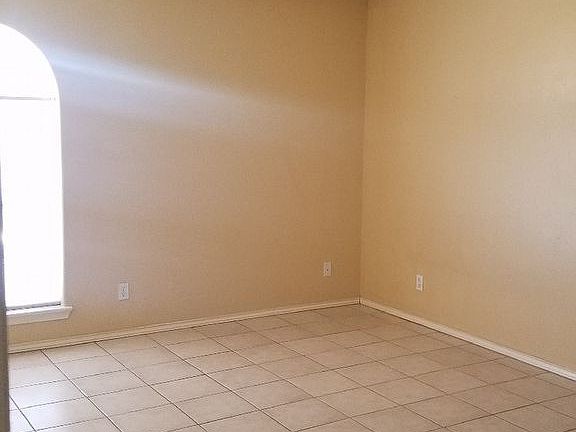 4th image of 1118 Encanto Ave APT 3