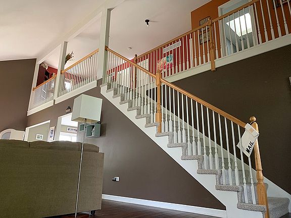 4th image of 1351 E Cap Cir