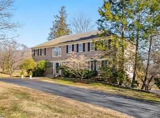 12 Heather Hill Way, Mendham, NJ 07945