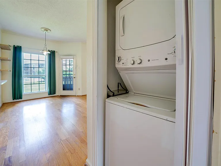 1700 Amelia Ct #613 — Photo 15