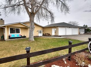 709 W Ridge Dr, Omak, WA 98841