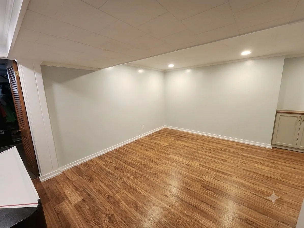 6956 W Keeney St — Photo 2