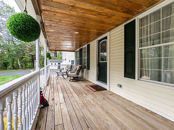 3rd image of 6 Woodchester Rd