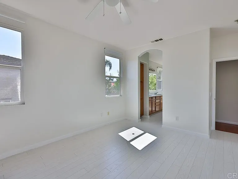 1046 Strawberry Creek St — Photo 16