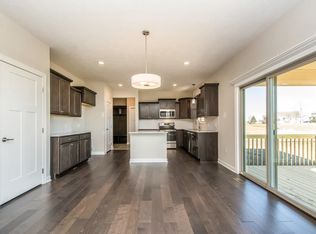 2333 6th Ave SW, Altoona, IA 50009