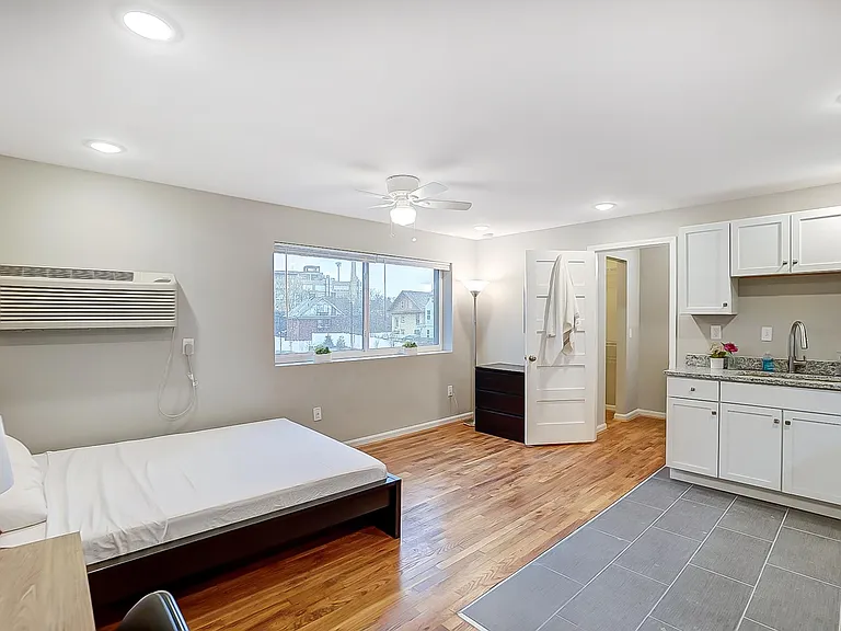 2341 Burnet Ave #1 — Photo 2