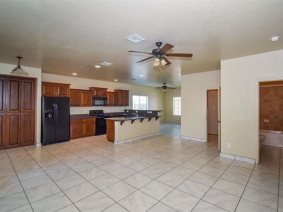5th image of 4532 S Agave Ave