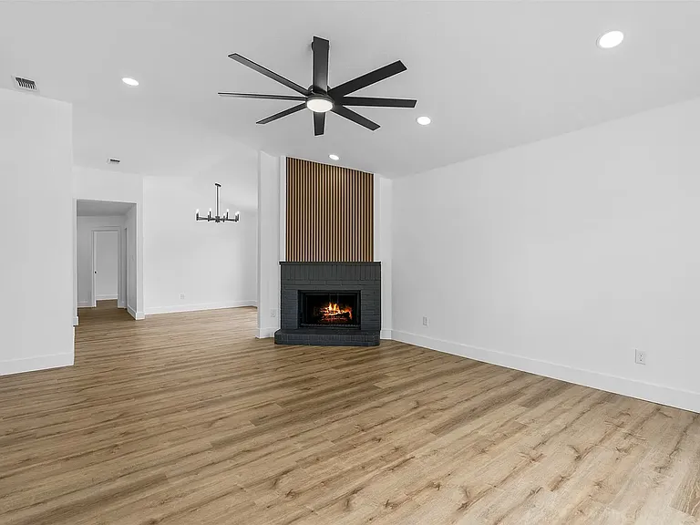 9255 Crimnson Ct — Photo 8