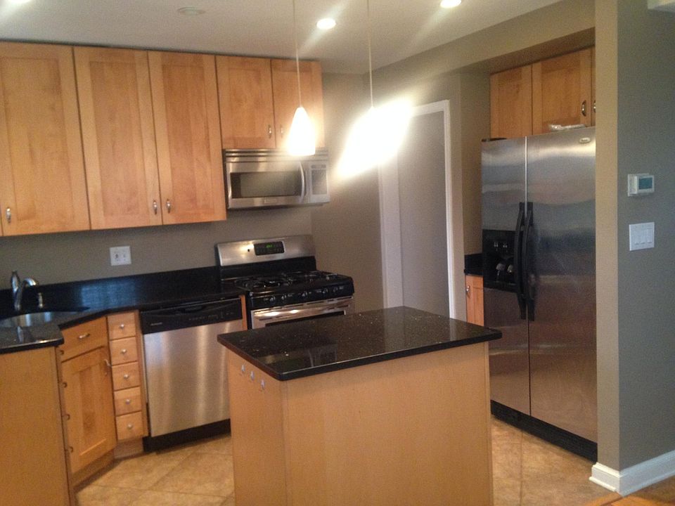 Main Floor: Sparkling Kitchen