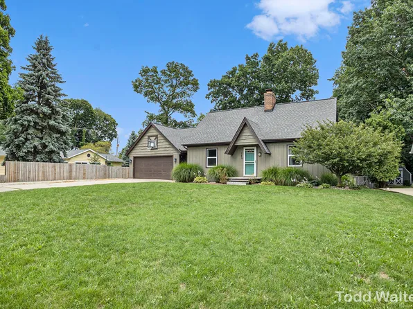 249 N Lindy St, Zeeland, MI 49464