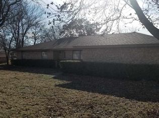 1005 Shore Line Dr, Wichita Falls, TX 76308