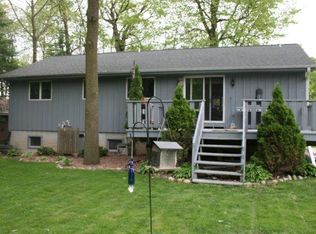 605 Kettle Moraine Dr S, Slinger, WI 53086