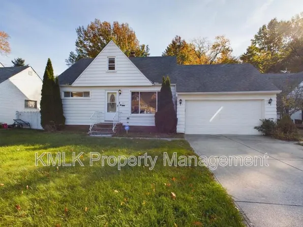 1807 Karen Dr, Euclid, OH 44117