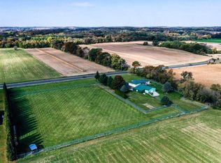 360 Highway 14, Brooklyn, WI 53521