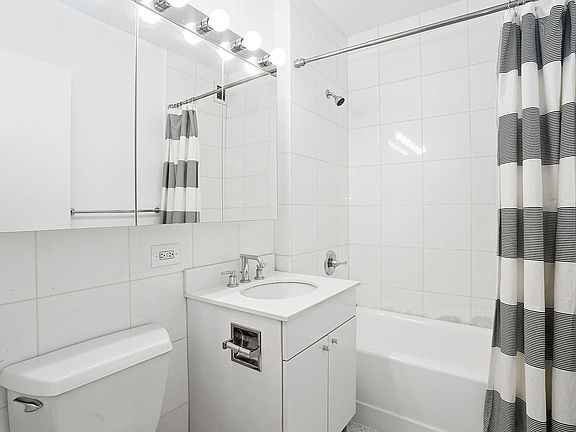 5th image of 99 John St APT 203