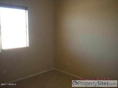 5th image of 2703 E Schiliro Cir