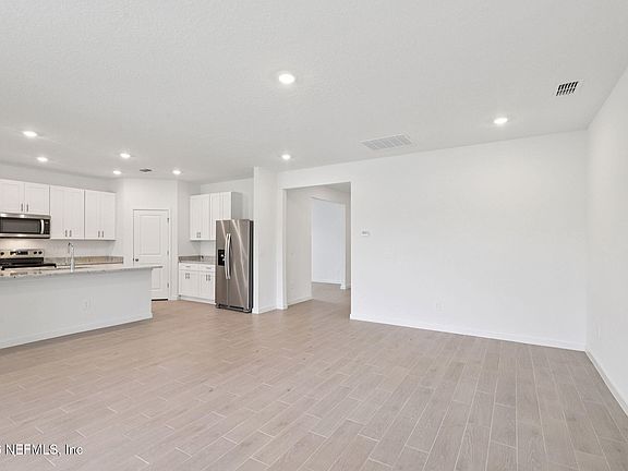 5th image of 12784 PLAINWOOD Trail