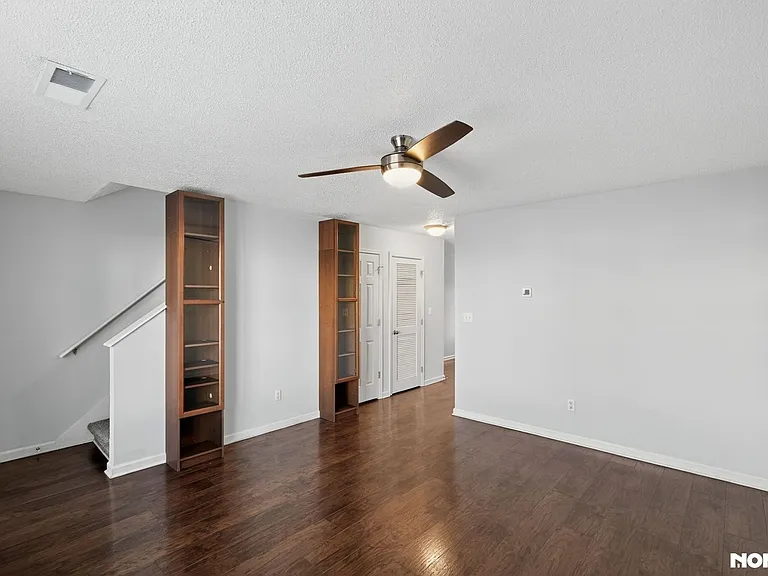 38 Princeton Glen Ct — Photo 7