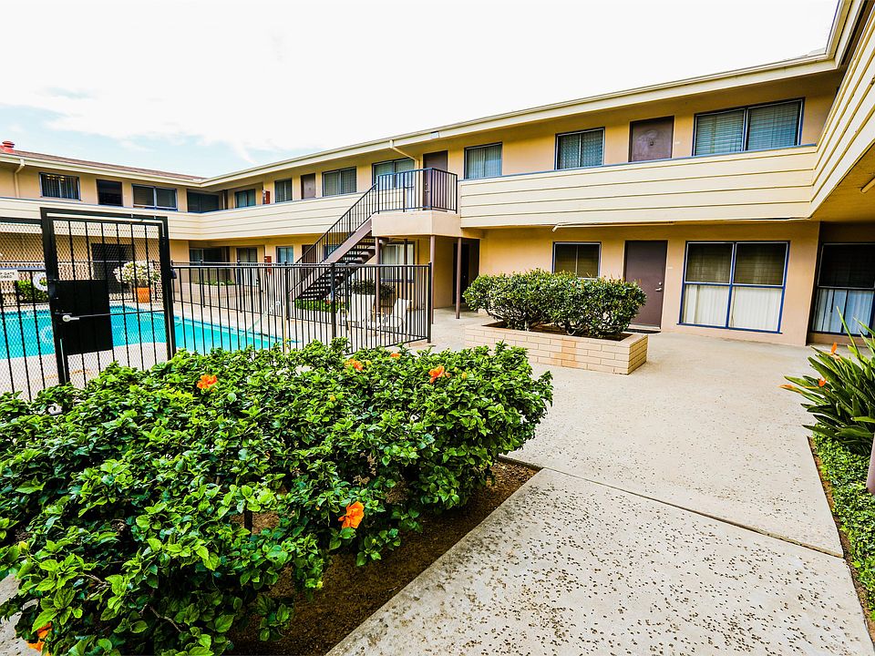 1st image of 2677 Melbourne Dr APT 1L