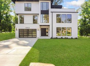 6912 Marbury Rd, Bethesda, MD 20817