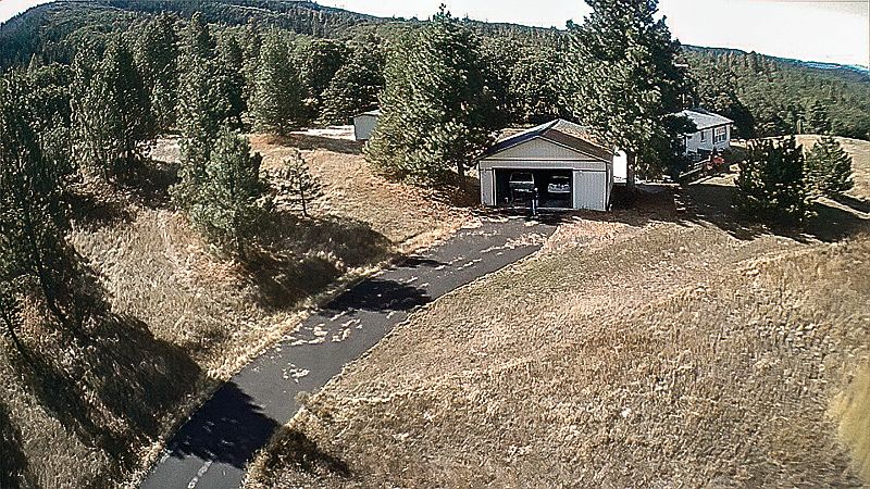 2nd image of 410 Centerville Hwy