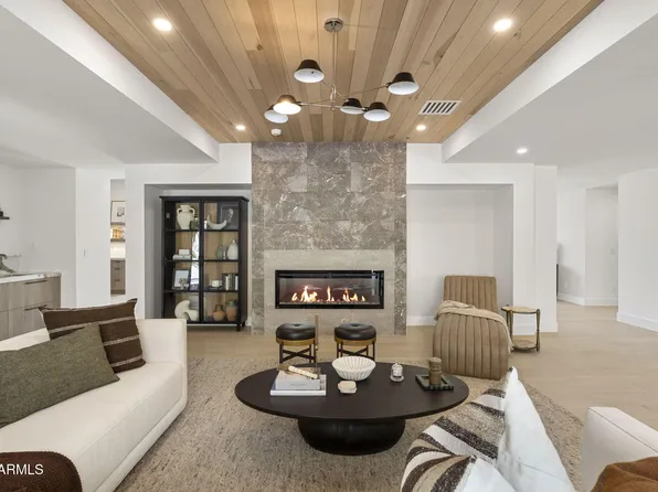 3500 E LINCOLN Drive #26, Phoenix, AZ 85018