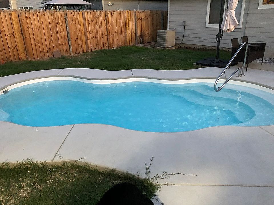 1st image of 5723 Midcrown Dr