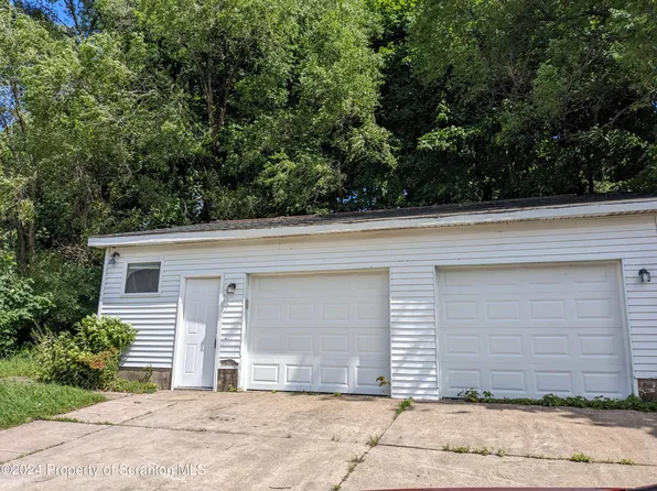 Cedar Ave Rear 1131, Scranton, PA 18505