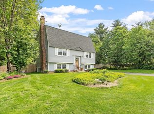 12 Willow Dr, Townsend, MA 01469