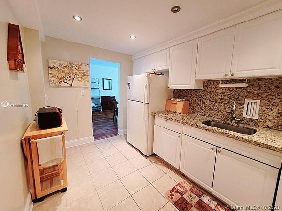 2nd image of 3901 S Ocean Dr APT 8K