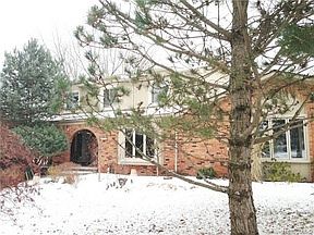 1st image of 5499 Woodview Dr