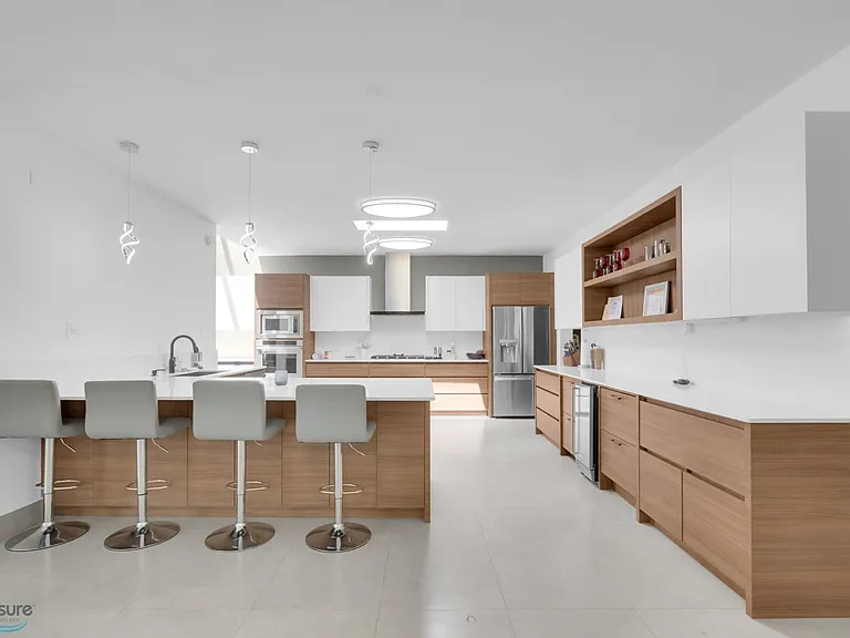 147 Dorado Bch E — Photo 4