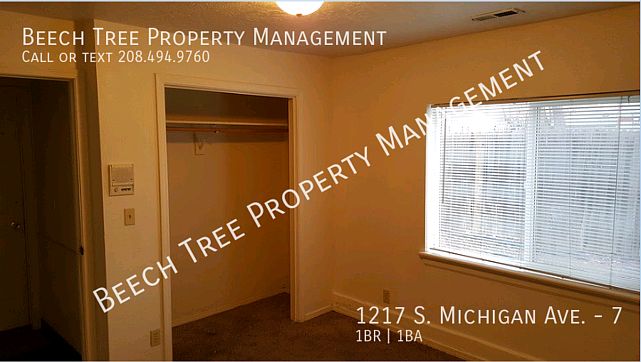 2nd image of 1217 S Michigan Ave #7