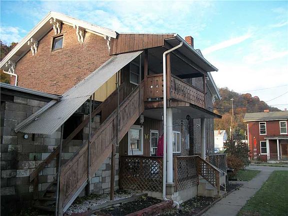 3rd image of 311 Washington St