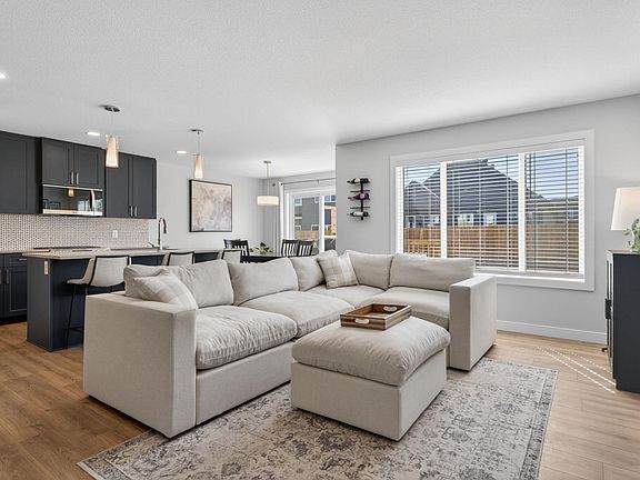 5th image of 77 Penn Pl