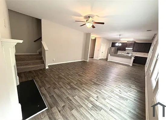 1096 Glenwyck Dr — Photo 18