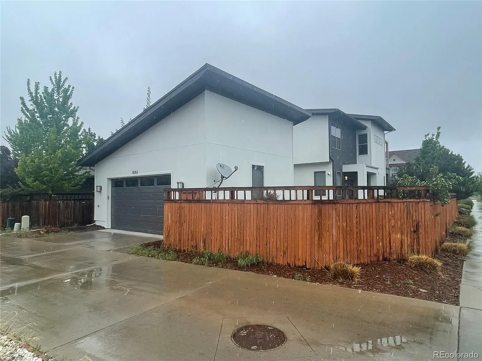 4 bed, 3.5 bath, 2651 sqft, $4,250 — Photo 4
