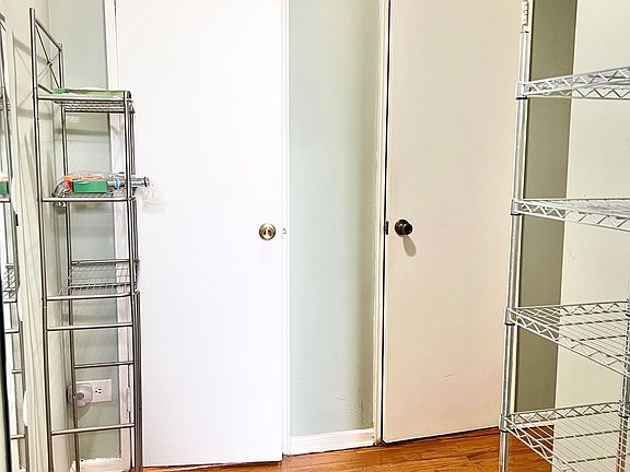 3rd image of 8360 Vietor Ave APT 6A