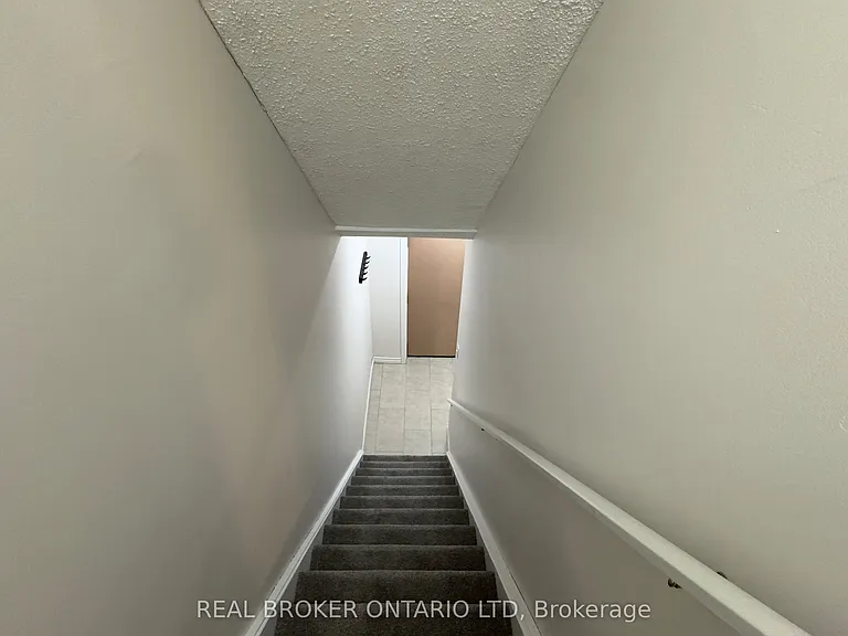 457 Wilkins St — Photo 17