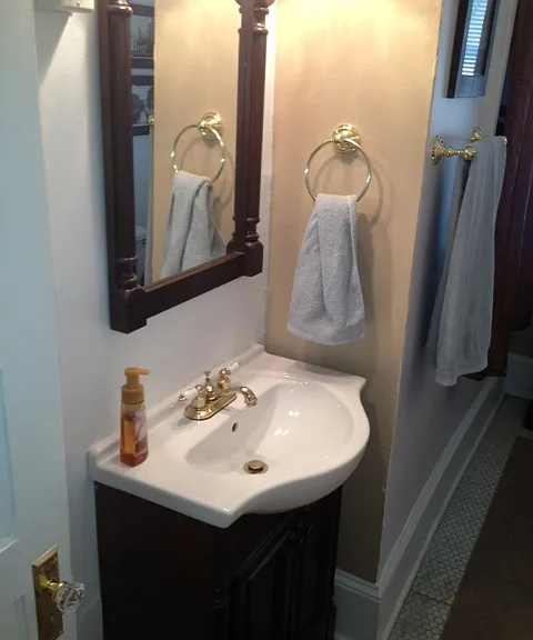 2218 Barnard St #B — Photo 8