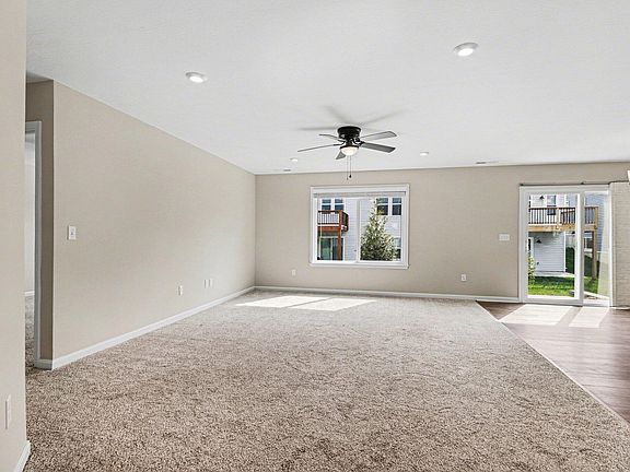 3rd image of 6813 Green Isle Ln