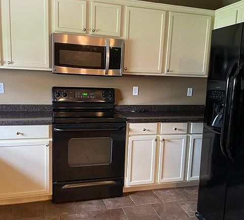 5th image of 4439 Bart Giffin Rd