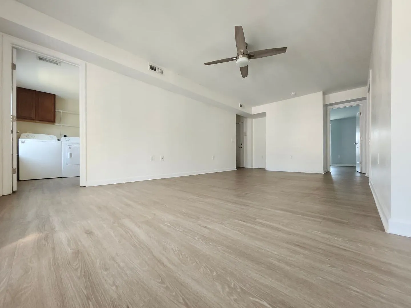 Villas at Southern Ridge - Rare Top Floor End-Unit Condo — Photo 3
