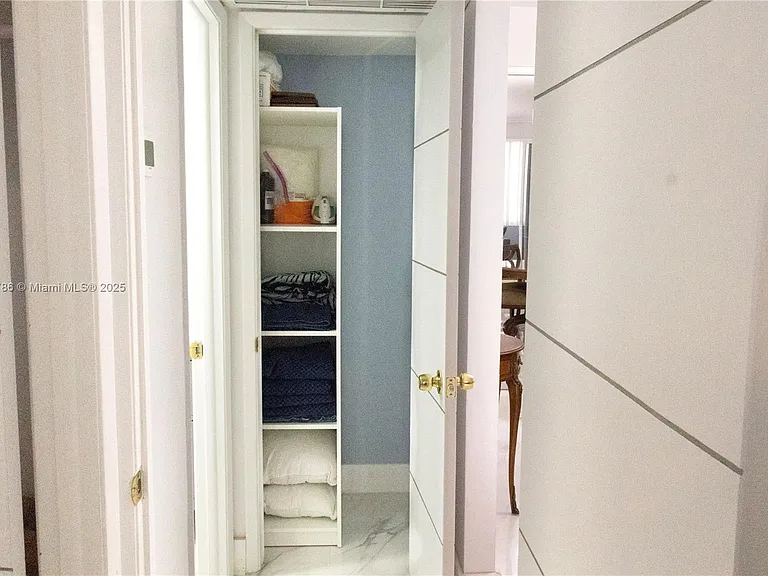 5005 Collins Ave #1523 — Photo 9