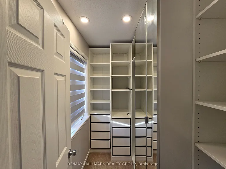 223 Livery St — Photo 21