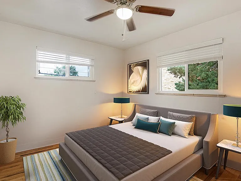 2421 S Gaylord St — Photo 3