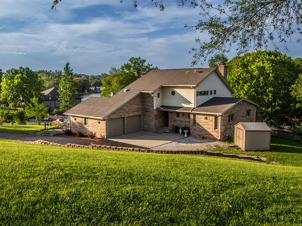1st image of 8926 Cass Cir