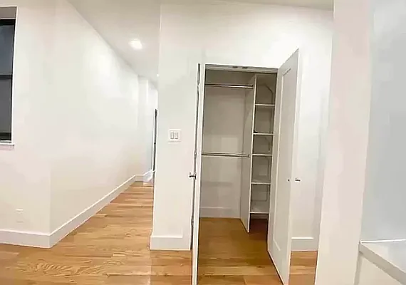 Rented by EastMount Realty LLC | media 9