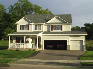 1435 Sophia Dr, Chaska, MN 55318