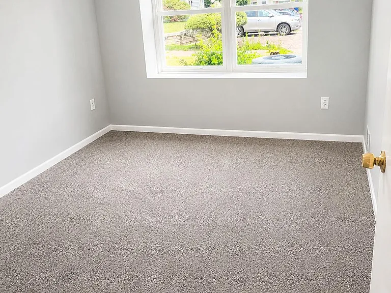 700 N Franklin Blvd #1105 — Photo 5
